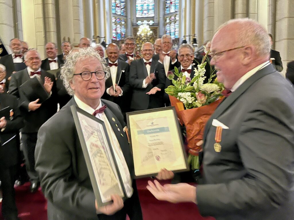 IMG_0437a Huldiging jubilaris Hans Richter (50 jaar)