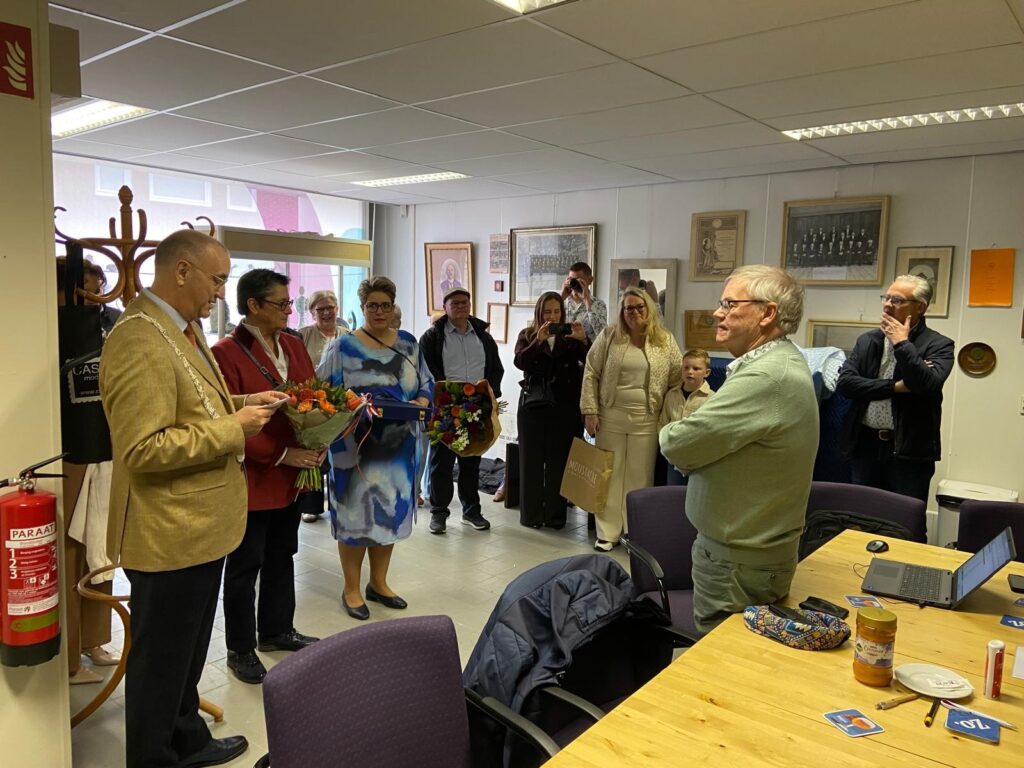 Henk Severins ontvangt Koninklijke onderscheiding
